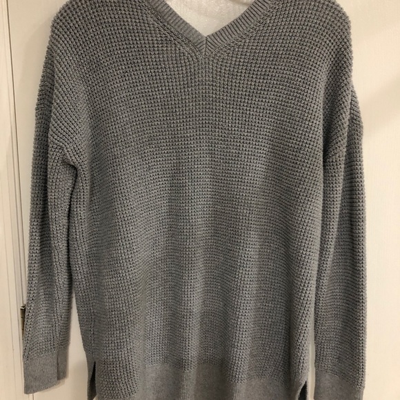 Michael Kors V Neck Slouchy Sweater - Picture 4 of 13